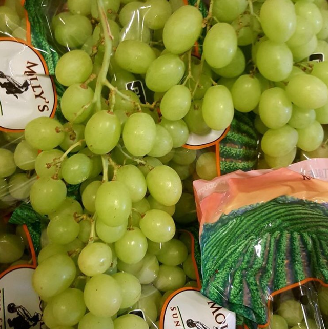 Molly's Grapes & Citrus image 4
